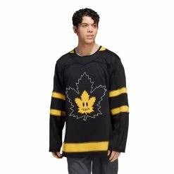 TORONTO MAPLE LEAFS X DREW HOUSE ADIDAS ADIZERO PRIMEGREEN AUTHENTIC BLACK REVERSIBLE THIRD JERSEY -Jersey shop ADIDAS AUTHENTIC TORONTO MAPLE LEAFS X DREW HOUSE ALTERNATE JERSEY TEN