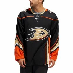 ANAHEIM DUCKS ADIDAS ADIZERO PRIMEGREEN AUTHENTIC BLACK HOME JERSEY -Jersey shop ANAHEIM DUCKS ADIDAS ADIZERO PRIMEGREEN AUTHENTIC BLACK HOME JERSEY MODEL FRONT
