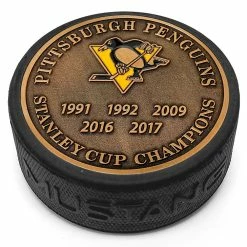 Mustang PITTSBURGH PENGUINS 5-TIME STANLEY CUP CHAMPIONS MEDALLION COLLECTION PUCK