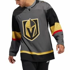 VEGAS GOLDEN KNIGHTS ADIDAS ADIZERO PRIMEGREEN AUTHENTIC GREY HOME JERSEY 10 VEGAS GOLDEN KNIGHTS ADIDAS ADIZERO PRIMEGREEN AUTHENTIC GREY HOME JERSEY -Jersey shop VEGAS GOLDEN KNIGHTS ADIDAS ADIZERO PRIMEGREEN AUTHENTIC GREY HOME JERSEY MODEL FRONT